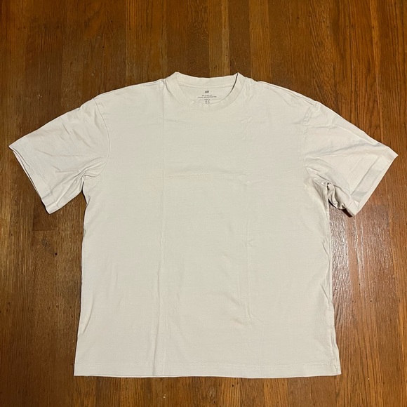 H&M Relaxed Fit Coupe Decontracte T-Shirt - Picture 4 of 6